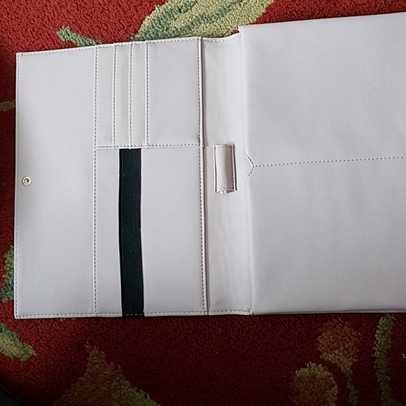 Black soft leather tablet case - Picture 2 of 5